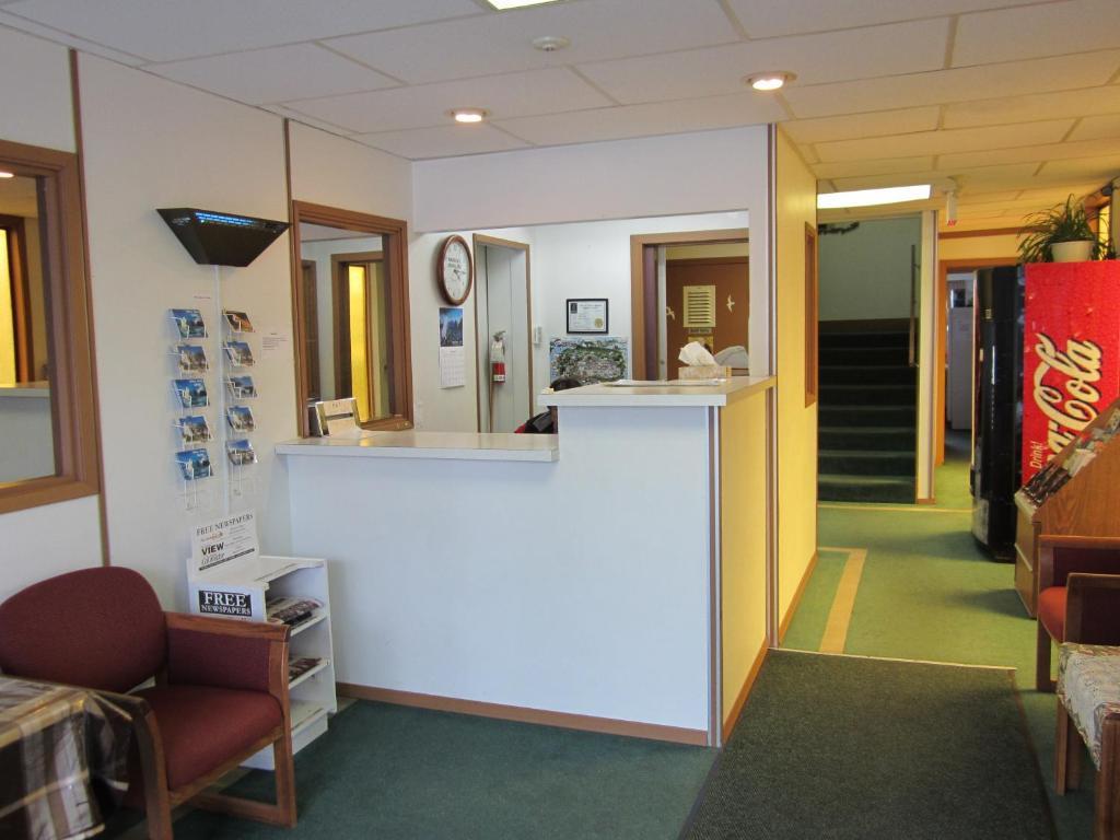 Aleeda Motel Prince Rupert Buitenkant foto